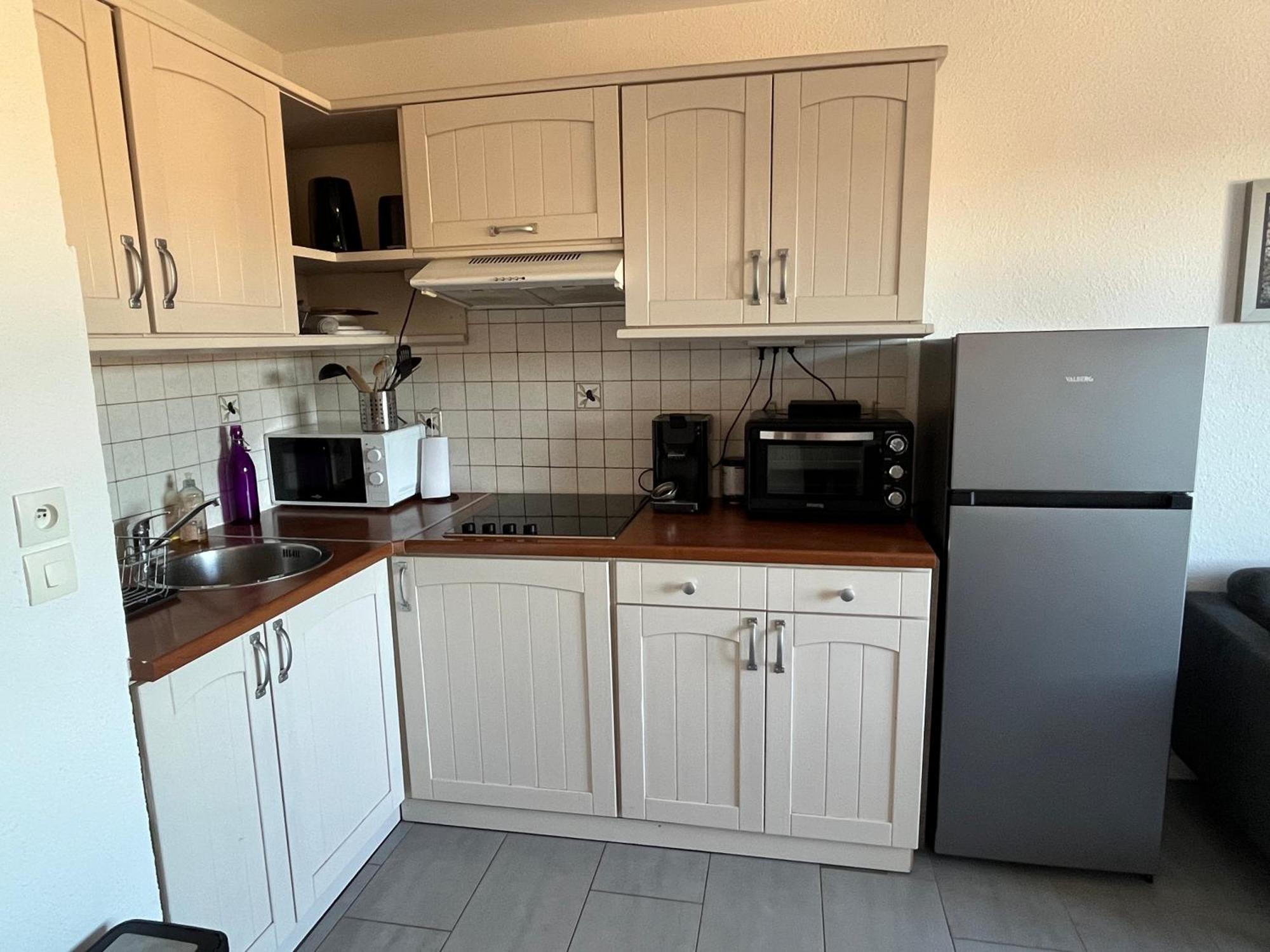 Appartement T2, 4 Personnes, Climatise, Avec Piscine, Village De La Mer ラ・ロンド・レ・モール エクステリア 写真