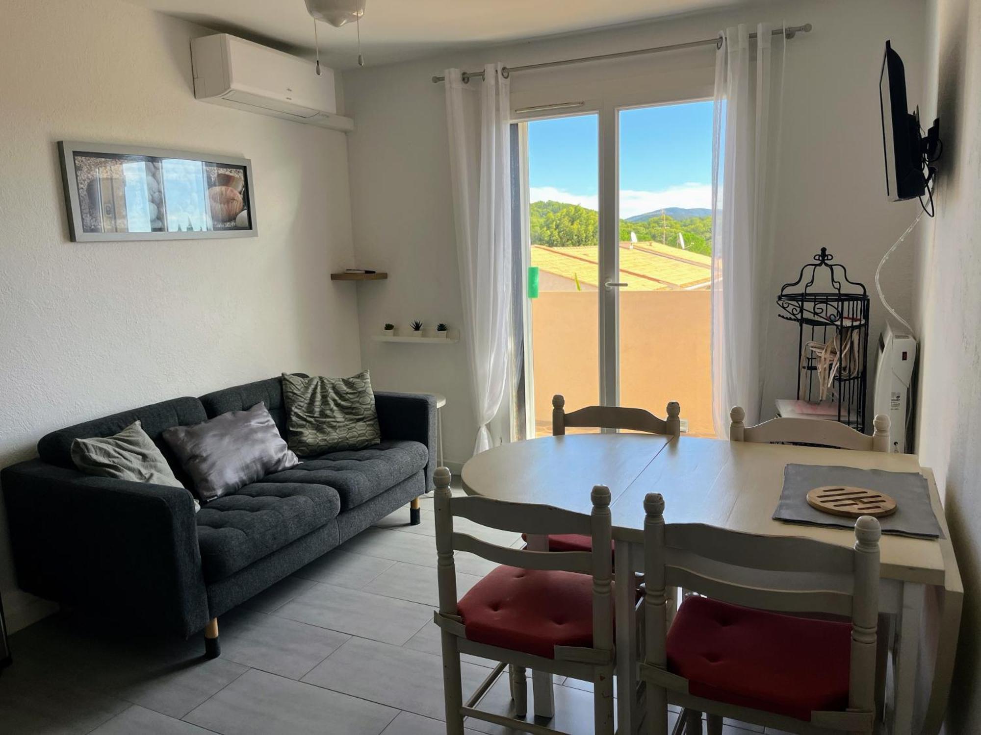 Appartement T2, 4 Personnes, Climatise, Avec Piscine, Village De La Mer ラ・ロンド・レ・モール エクステリア 写真